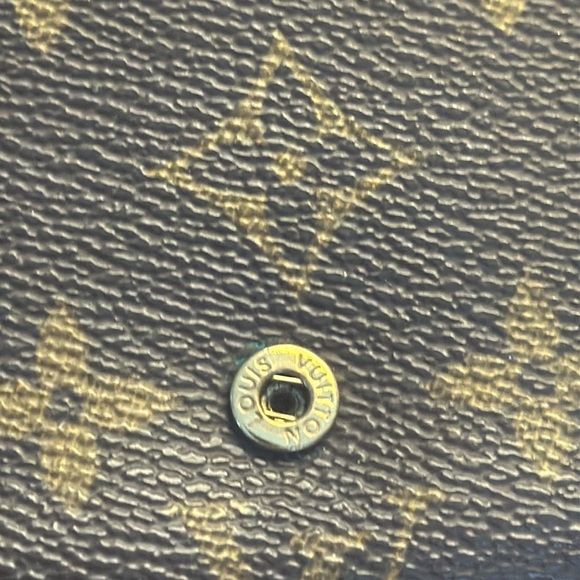 Louis Vuitton monogram wallet -Authentic - Picture 10 of 15